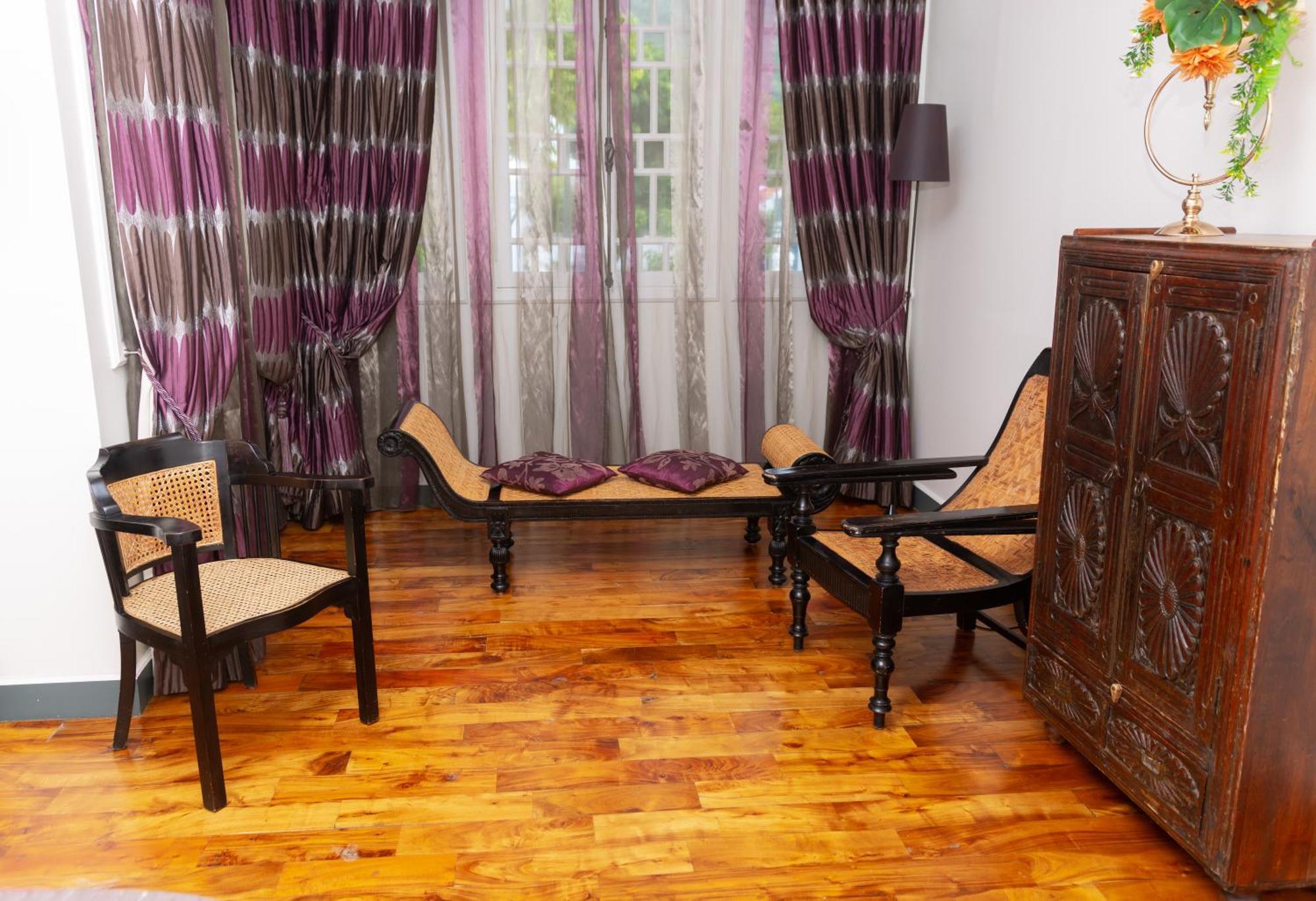Villa Angelique - Hotel Classe Monument Historique Saint-Denis Dış mekan fotoğraf