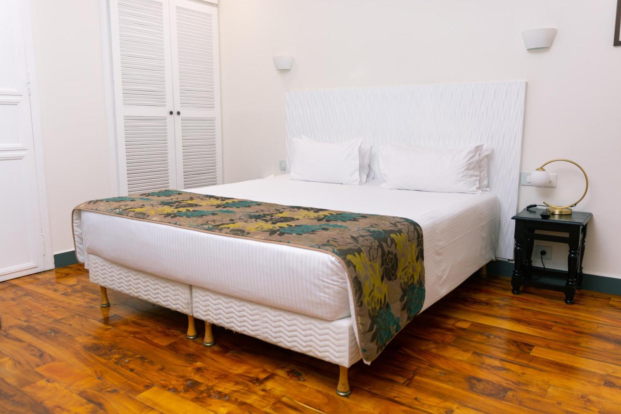 Villa Angelique - Hotel Classe Monument Historique Saint-Denis Dış mekan fotoğraf