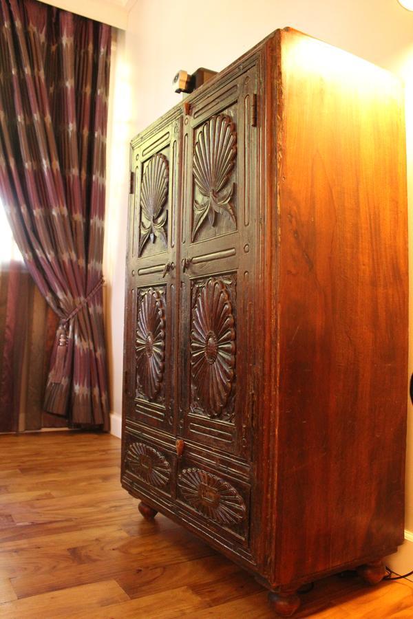 Villa Angelique - Hotel Classe Monument Historique Saint-Denis Dış mekan fotoğraf